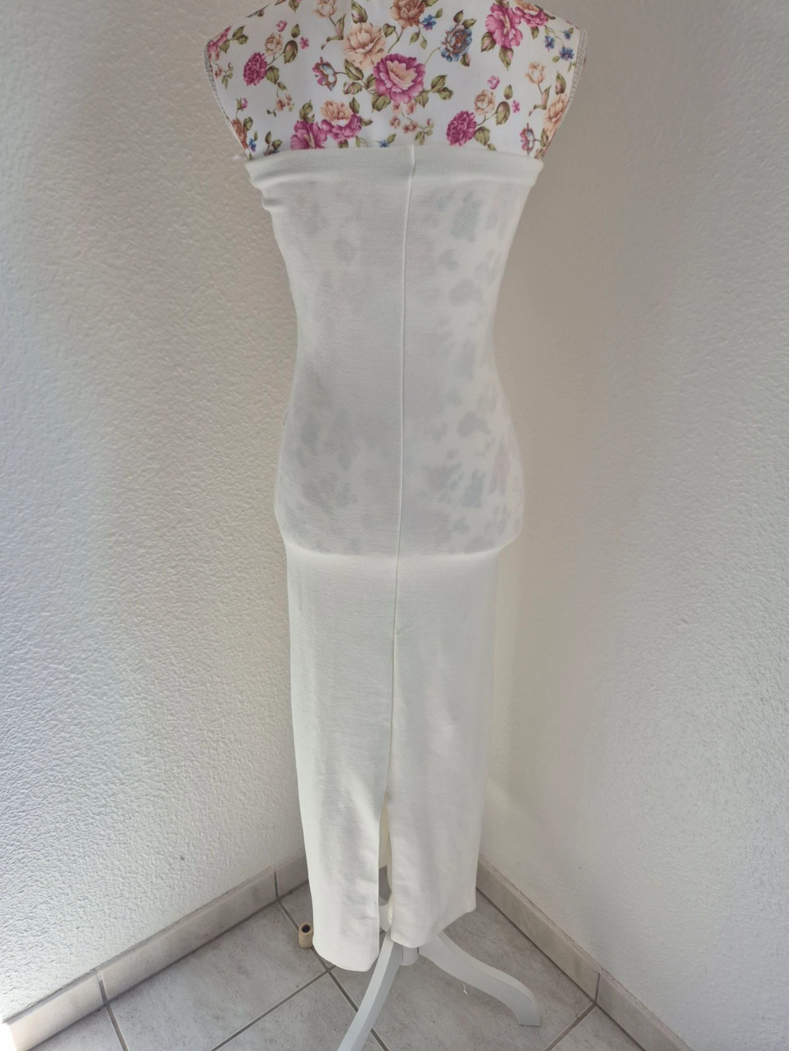 Vestido bustier Zara branco cru midi justo com recortes elegante para coquetel tamanho M 38 – photo 5